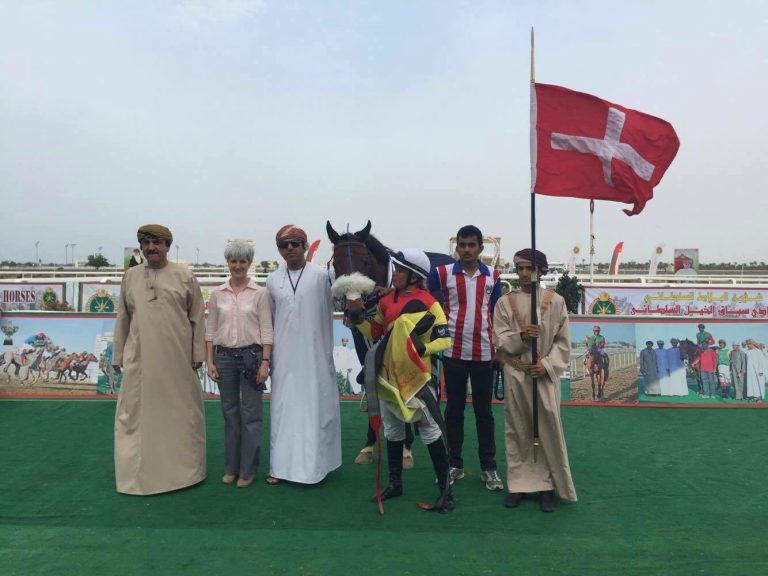 Larissa Bieß wird gute Dritte im Oman Larissa Bieß wird gute Dritte im Oman