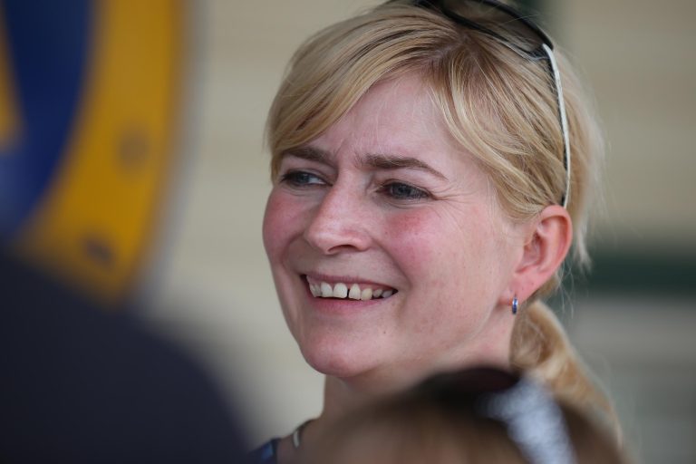 Claudia Barsig schickt vier Pferde an die Cote d’Azur Claudia Barsig schickt vier Pferde an die Cote d’Azur