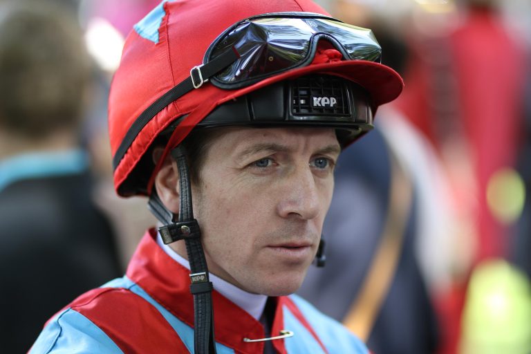 Comeback 2026? Jim Crowley nach Horrorsturz wieder zu Hause