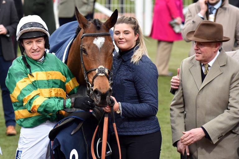 Defi Du Seuil lässt Un De Sceaux stehen