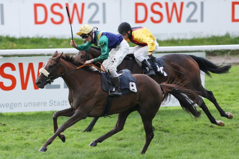 Leger-Siegerin Kaldera nach Kolik eingegangen