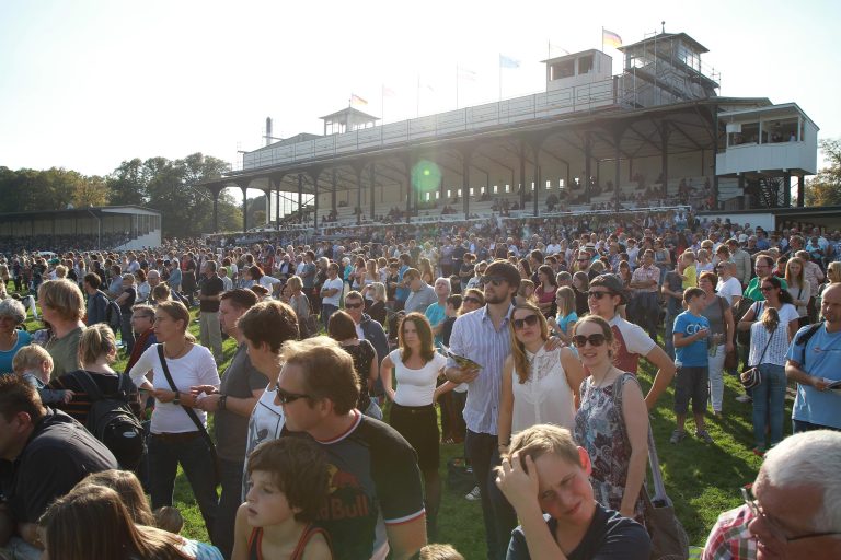 15.000 Besucher sorgen für Top-Umsatz in Köln 15.000 Besucher sorgen für Top-Umsatz in Köln