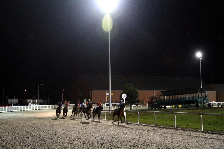 1550 statt 1500 Meter – Distanzänderung in Mons