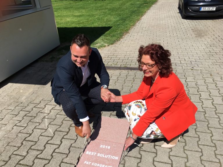 Iffezheimer Walk of Fame verlängert Iffezheimer Walk of Fame verlängert