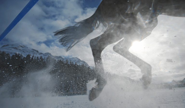 Erster Renntag in St. Moritz abgesagt